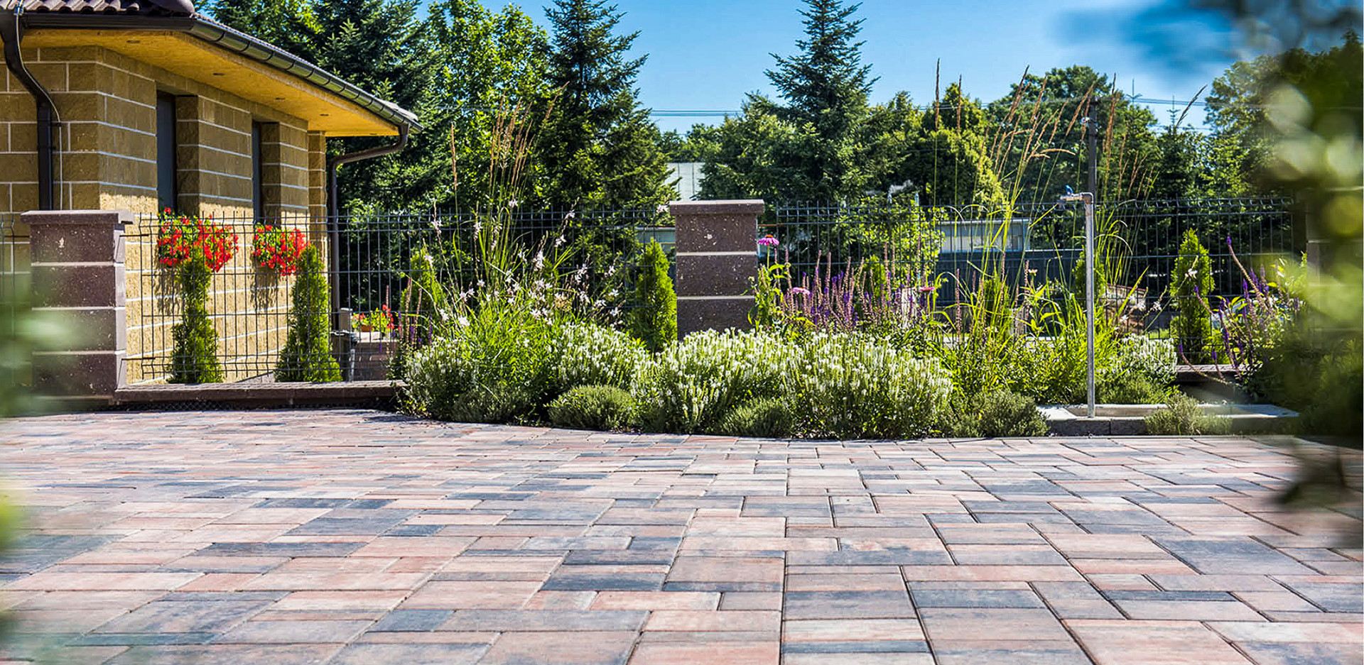 Dlažba s charakterem: VIA TECH od CS Beton